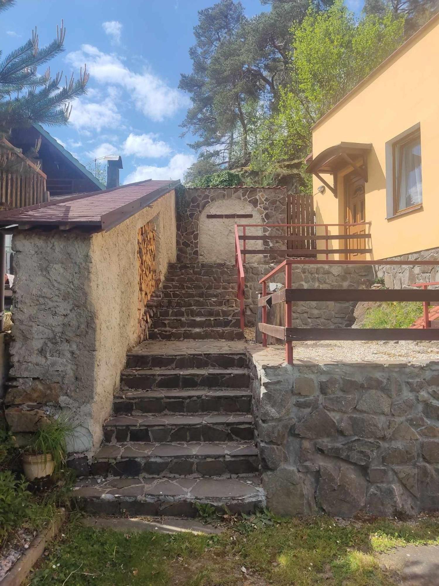 Ubytovani Pod Hradem Dobronice 111 Экстерьер фото